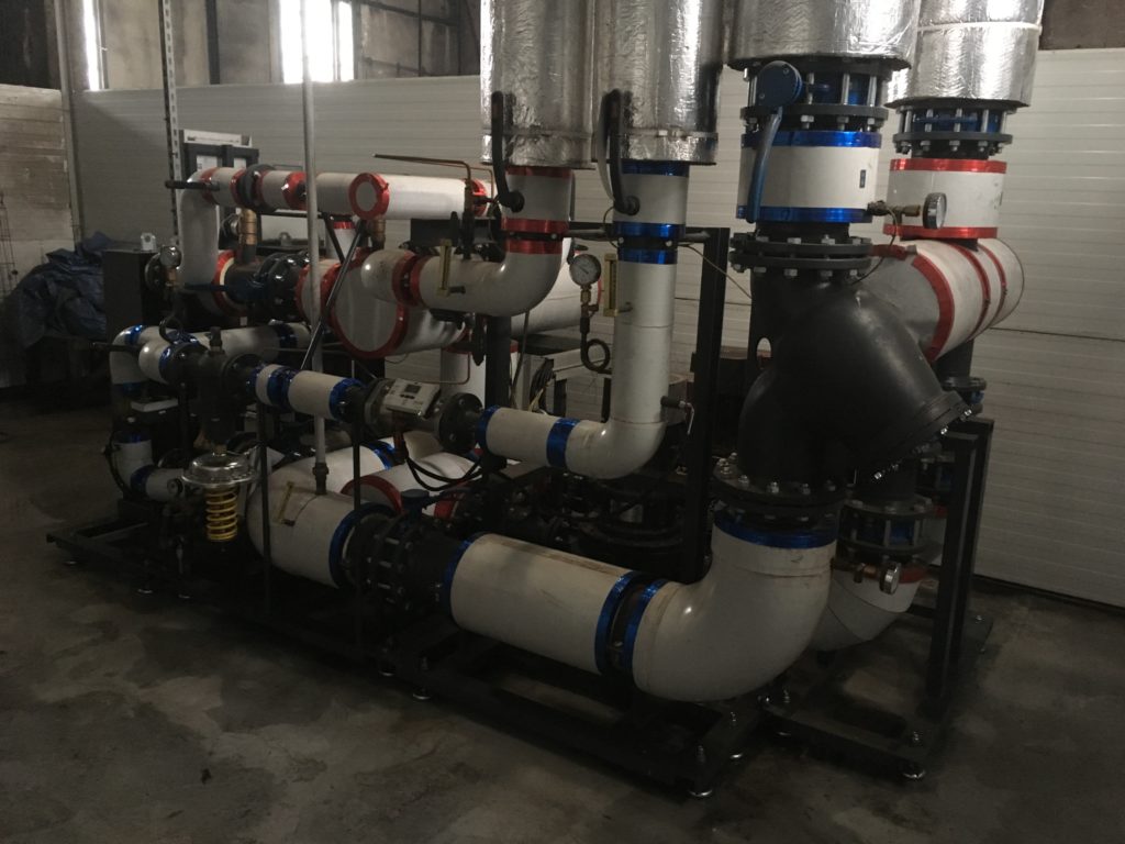 Kompaktowa stacja wymiennikowa o łącznej mocy 1,5MW w ICHEMAD-Profarb w Gliwicach.
