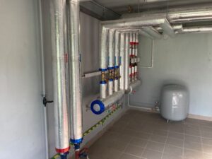 Węzeł cieplny w budynku mieszkalnym w Gliwicach, wykonany przez firmę Glimar.