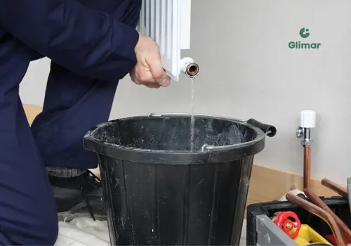 naprawa kaloryfera 500x350 1 Przedsiębiorstwo GLIMAR sp. z o.o.